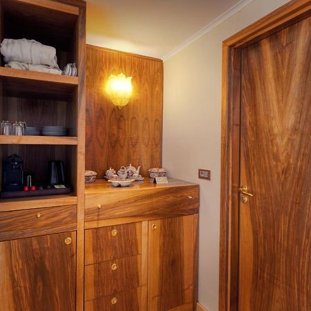 Hotel Soli Invicto Elenovo  エクステリア 写真
