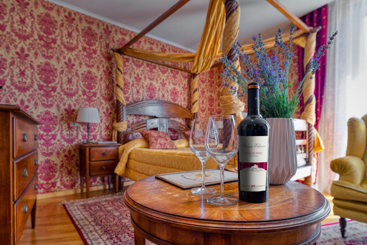 Hotel Soli Invicto Elenovo  エクステリア 写真